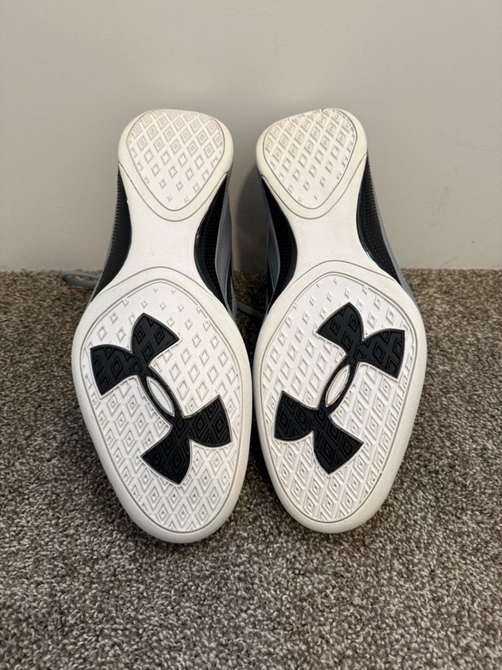 Under Armour basketball shoes - size 15 - Picture 5 of 7